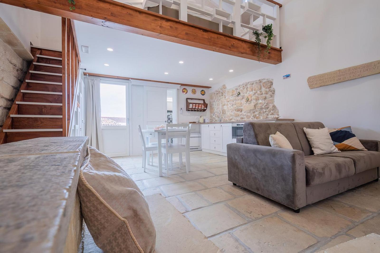 Historia- Dimore Vico Ghezzi Apartment